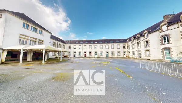 Rostrenen 22110 – Vente inconnu 50&nbsp;pièces 36&nbsp;chambres
