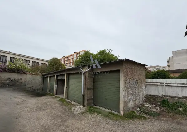 Villeurbanne 69100 – Vente parking/box