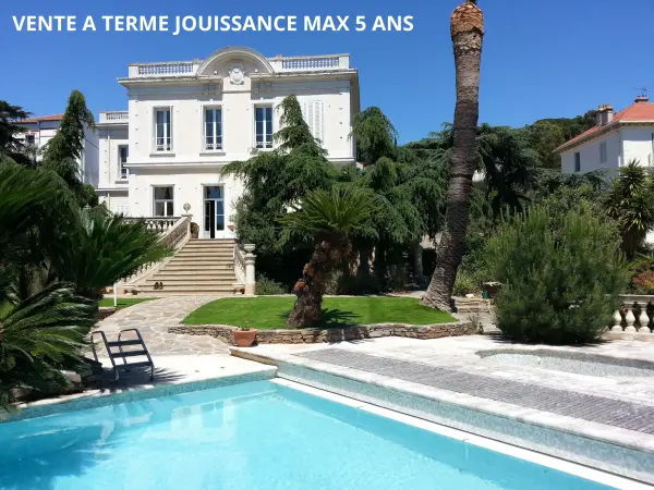 Hyères 83400 – Viager Maison 9&nbsp;pièces 6&nbsp;chambres