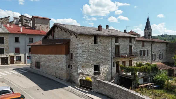 Poncin 01450 – Vente maison/villa 9&nbsp;pièces 6&nbsp;chambres