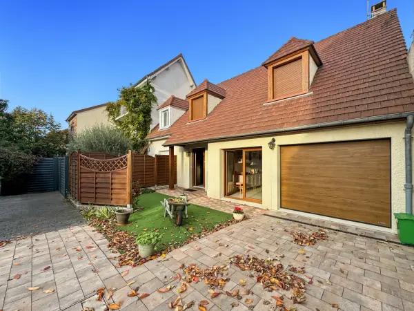 Courbevoie 92400 – Vente de prestige maison/villa 6&nbsp;pièces 3&nbsp;chambres