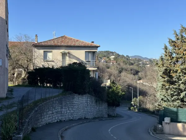 Aubenas 07200 – Vente immeuble 11&nbsp;pièces 8&nbsp;chambres
