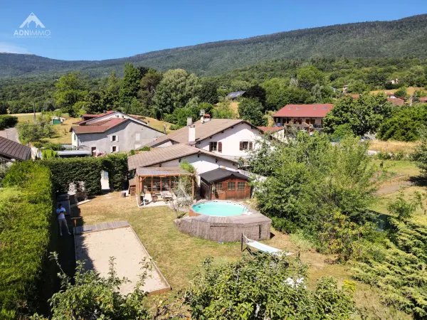 Péron 01630 – Vente maison/villa 8&nbsp;pièces 5&nbsp;chambres