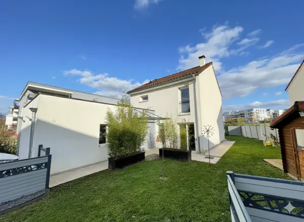 Saint-Genis-Pouilly 01630 – Vente maison/villa 5&nbsp;pièces 4&nbsp;chambres