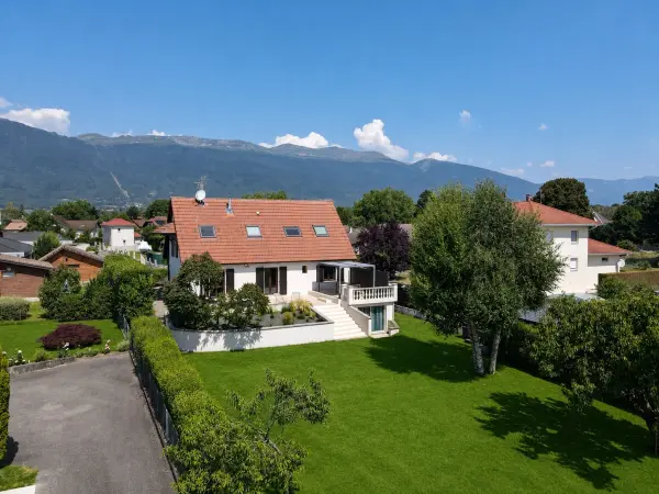 Saint-Genis-Pouilly 01630 – Vente maison/villa 6&nbsp;pièces 4&nbsp;chambres