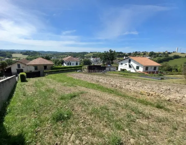 Briscous 64240 – Vente terrain