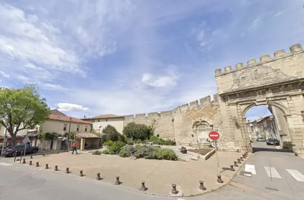 Avignon 84000 – Vente immeuble 6&nbsp;pièces