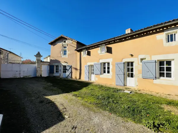 Neuville-de-Poitou 86170 – Vente maison/villa 7&nbsp;pièces 4&nbsp;chambres