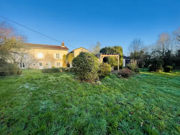 Béruges 86190 – Vente maison/villa 8&nbsp;pièces 4&nbsp;chambres