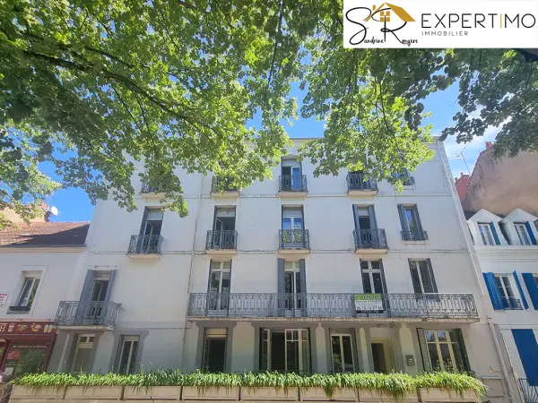 Néris-les-Bains 03310 – Vente immeuble