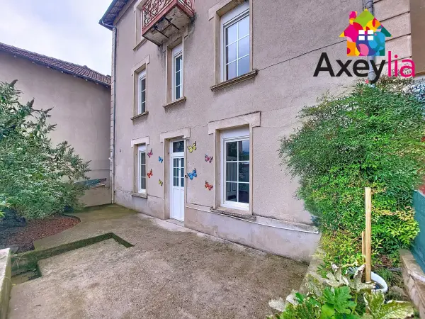 Charlieu 42190 – Vente maison/villa 6&nbsp;pièces 5&nbsp;chambres