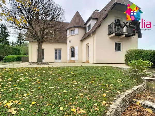 Saint-Cyr-de-Favières 42123 – Vente maison/villa 7&nbsp;pièces 5&nbsp;chambres