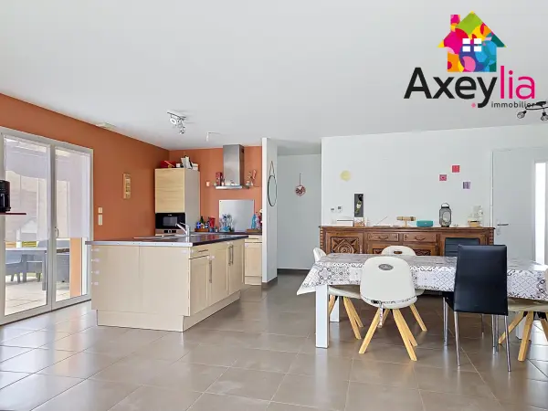 Commelle-Vernay 42120 – Vente maison/villa 6&nbsp;pièces 4&nbsp;chambres