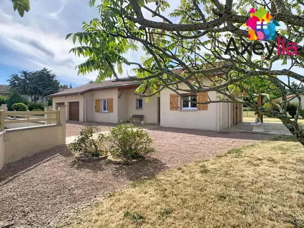 Saint-Martin-d&rsquo;Estréaux 42620 – Vente maison/villa 6&nbsp;pièces 4&nbsp;chambres