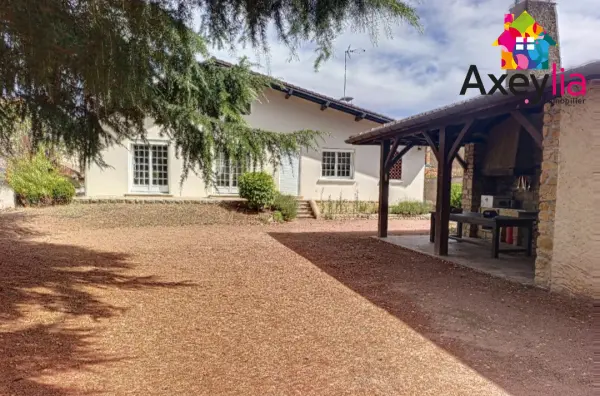 Pouilly-sous-Charlieu 42720 – Vente maison/villa 5&nbsp;pièces 3&nbsp;chambres