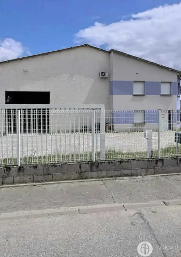 Saint-Maurice-l&rsquo;Exil 38550 – Location local