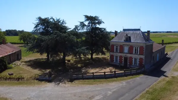 Cozes 17120 – Vente de prestige maison/villa 17&nbsp;pièces 7&nbsp;chambres