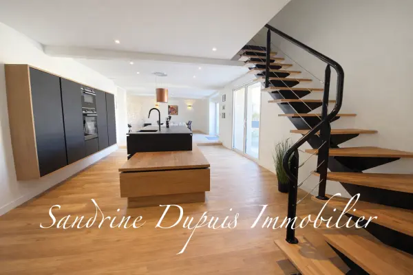 Val-de-Cognac 16370 – Vente maison/villa 6&nbsp;pièces 4&nbsp;chambres