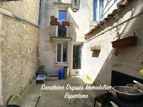 Saintes 17100 – Vente maison/villa 5&nbsp;pièces 4&nbsp;chambres