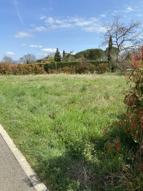 Fronton 31620 – Vente terrain