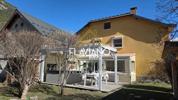 Jausiers 04850 – Vente maison/villa 10&nbsp;pièces 5&nbsp;chambres
