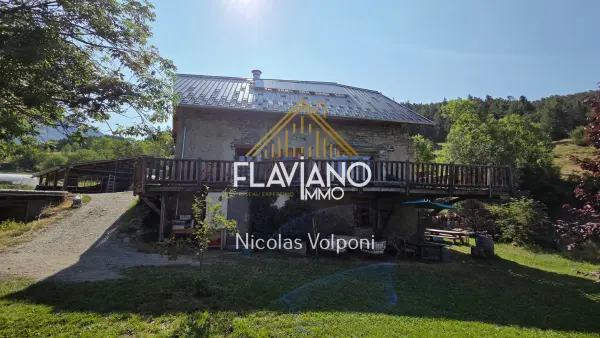 Jausiers 04850 – Vente de prestige maison/villa 7&nbsp;pièces 3&nbsp;chambres