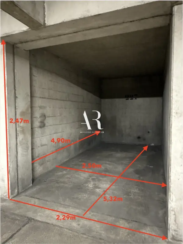 Paris 75011 – Vente parking/box