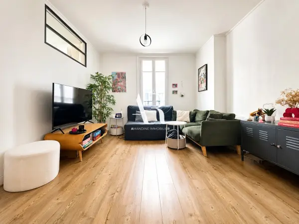 Paris 75011 – Vente appartement 2&nbsp;pièces 1&nbsp;chambre