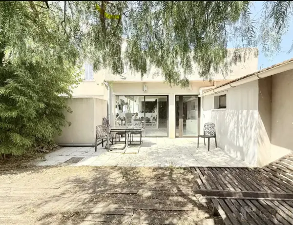 Toulon 83200 – Vente maison/villa 5&nbsp;pièces 3&nbsp;chambres