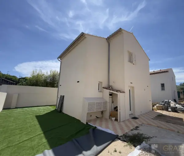 Toulon 83200 – Vente maison/villa 4&nbsp;pièces 3&nbsp;chambres