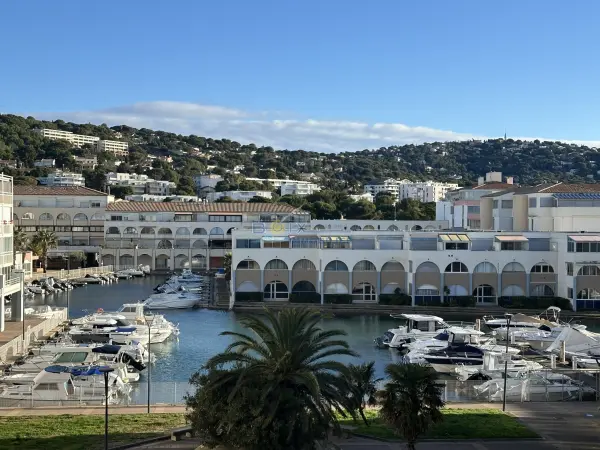 Sète 34200 – Vente appartement 2&nbsp;pièces 1&nbsp;chambre