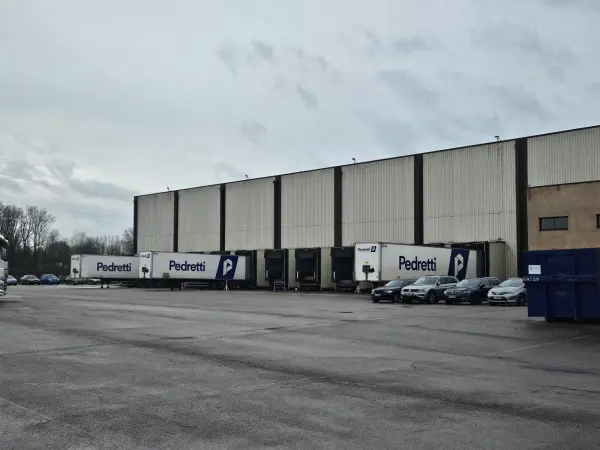 Buchères 10800 – Location local