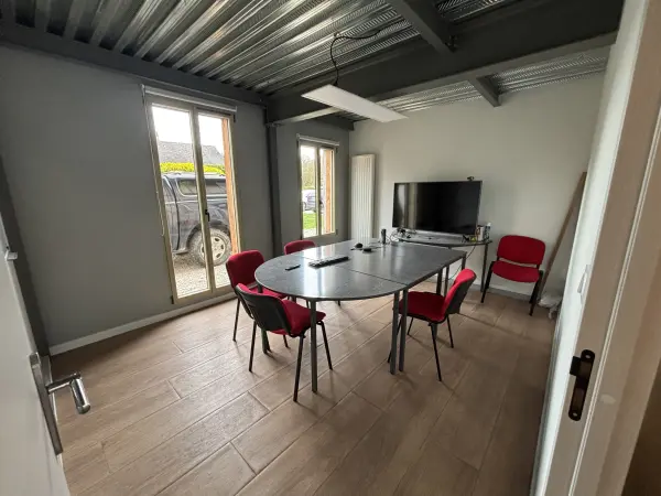 Rosières-près-Troyes 10430 – Location bureaux