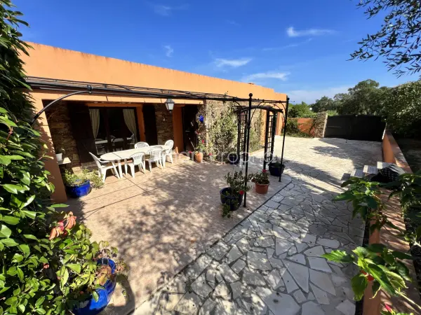 Bormes-les-Mimosas 83230 – Vente de prestige maison/villa 5&nbsp;pièces 3&nbsp;chambres