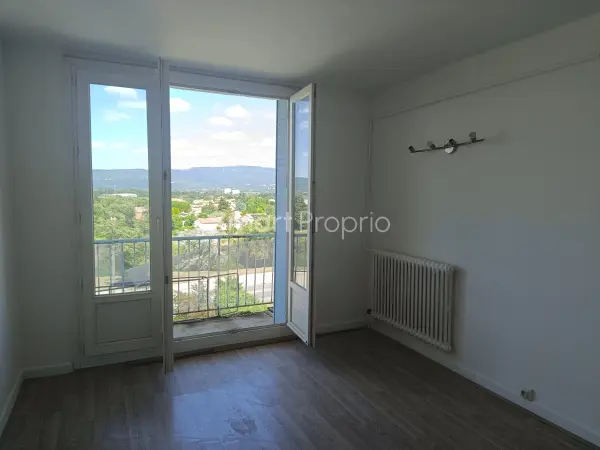 Montélimar 26200 – Vente appartement 4&nbsp;pièces 1&nbsp;chambre