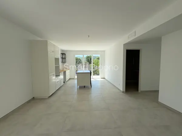 Gréoux-les-Bains 04800 – Vente appartement 4&nbsp;pièces 3&nbsp;chambres