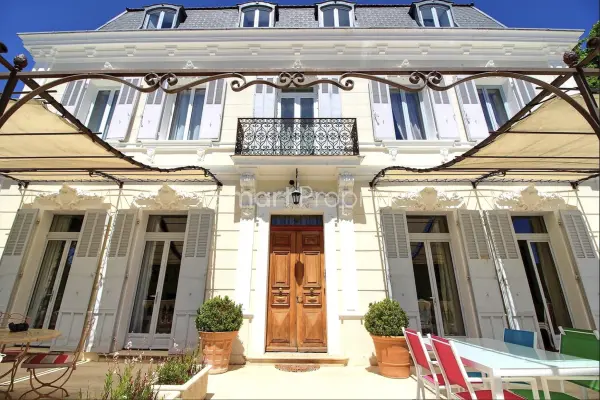 Gréoux-les-Bains 04800 – Vente de prestige maison/villa 9&nbsp;pièces 7&nbsp;chambres