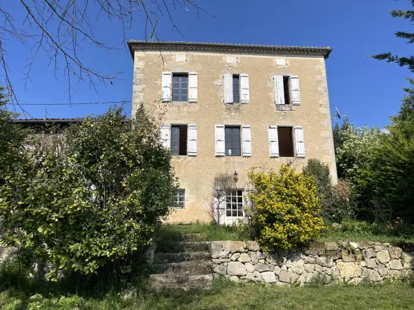 Lectoure 32700 – Vente maison/villa 6&nbsp;pièces 3&nbsp;chambres