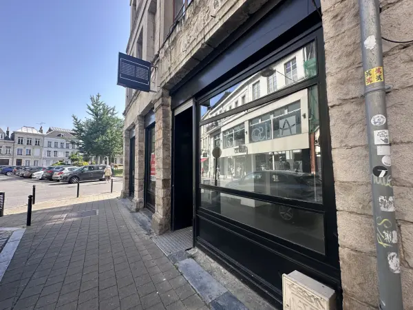Valenciennes 59300 – Location local