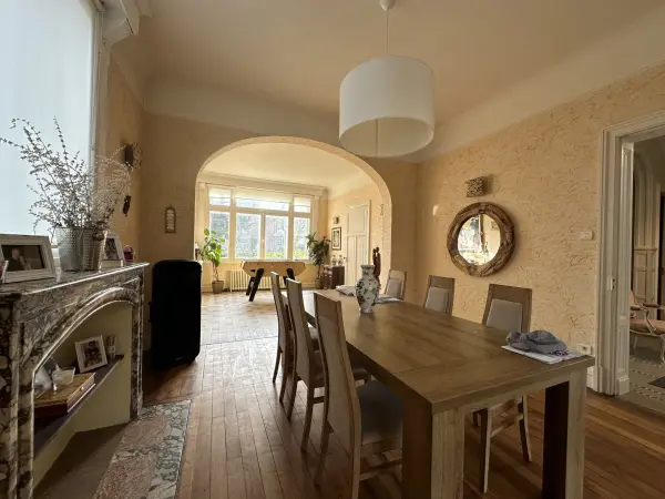 Valenciennes 59300 – Location maison/villa 14&nbsp;pièces 5&nbsp;chambres