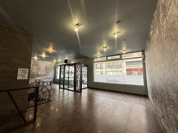 Valenciennes 59300 – Vente local
