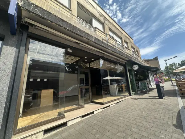 Valenciennes 59300 – Location local
