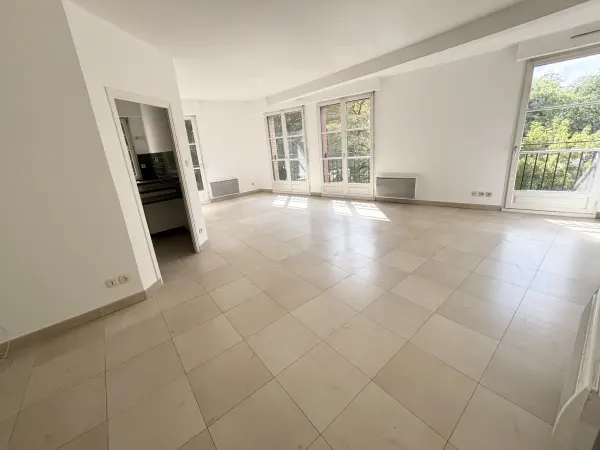 Valenciennes 59300 – Location appartement 4&nbsp;pièces 3&nbsp;chambres