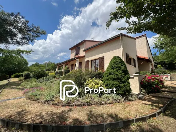 Cournon-d&rsquo;Auvergne 63800 – Vente maison/villa 7&nbsp;pièces 4&nbsp;chambres