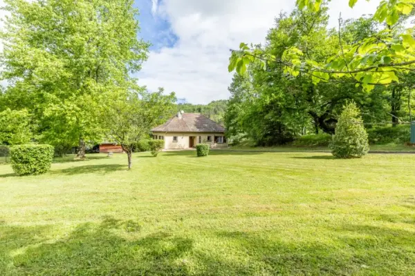 Courpière 63120 – Vente maison/villa 6&nbsp;pièces 4&nbsp;chambres