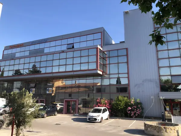 Ollioules 83190 – Vente local 4&nbsp;pièces