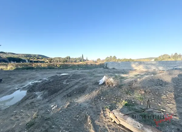 Roaix 84110 – Vente terrain