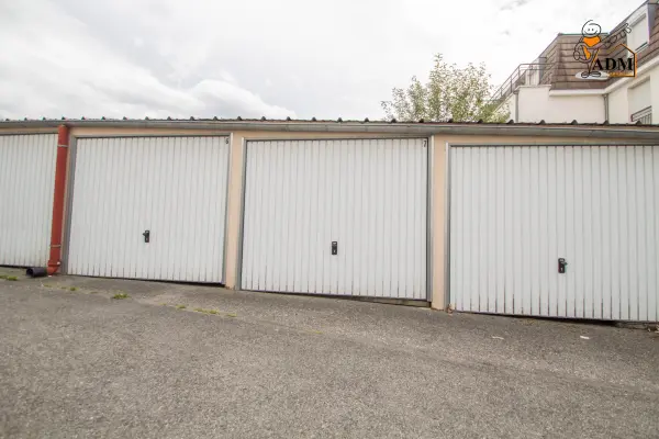 Meaux 77100 – Location parking/box