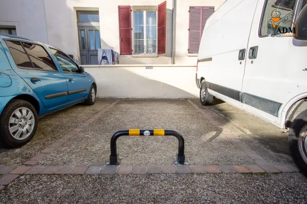 Meaux 77100 – Location parking/box