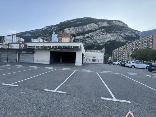 Sassenage 38360 – Vente local